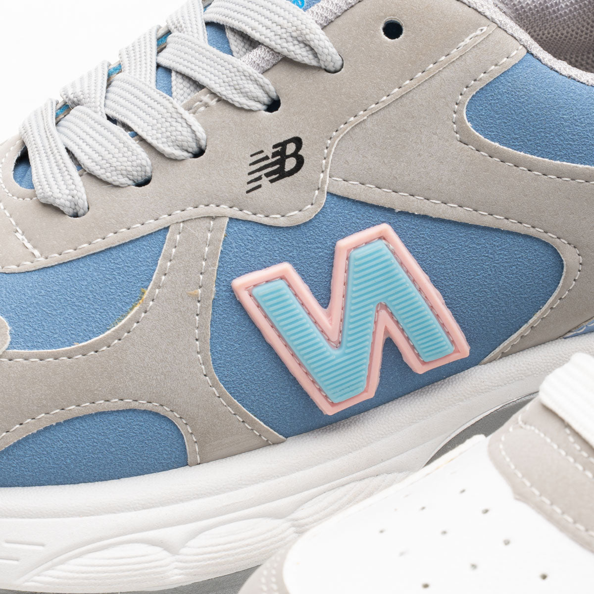 New Balancee – Women’s